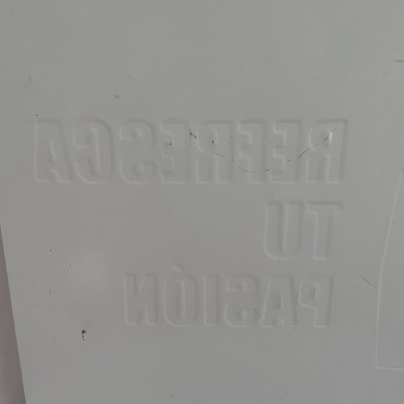 'Refresca Tu Pasión' Soccer Corona Metal Beer Advertising Tin Sign - Picture 7 of 7